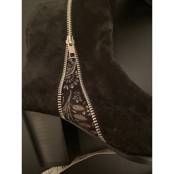 Bos. & cO. Tallon Bootie In Black Suede Size 7 New Without Box Never Worn - Picture 8 of 9